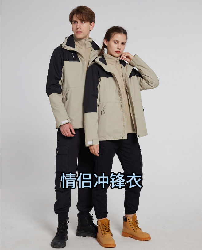 外衣：150D高彈春亞紡-100%聚酯纖維內(nèi)膽：300克雙面搖粒絨-100%聚酯纖維防水5000/透氣2000/防風(fēng)/保暖/三合一男女同款沖鋒衣登山服，奧特萊斯定制款防寒保暖情侶套裝沖鋒衣。